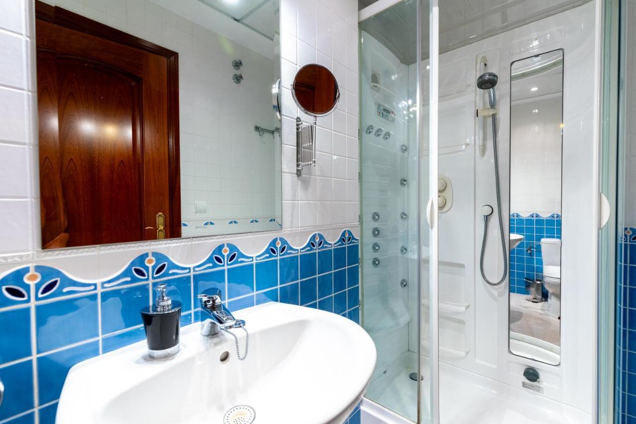Center Of Seville! Luxury Apartment In Sevillian Manor House! Екстериор снимка